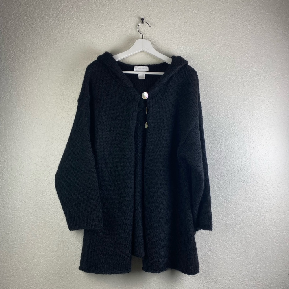 Soft Suroundings black color woolly/mohair chunky knitted long sleeve cardigan M